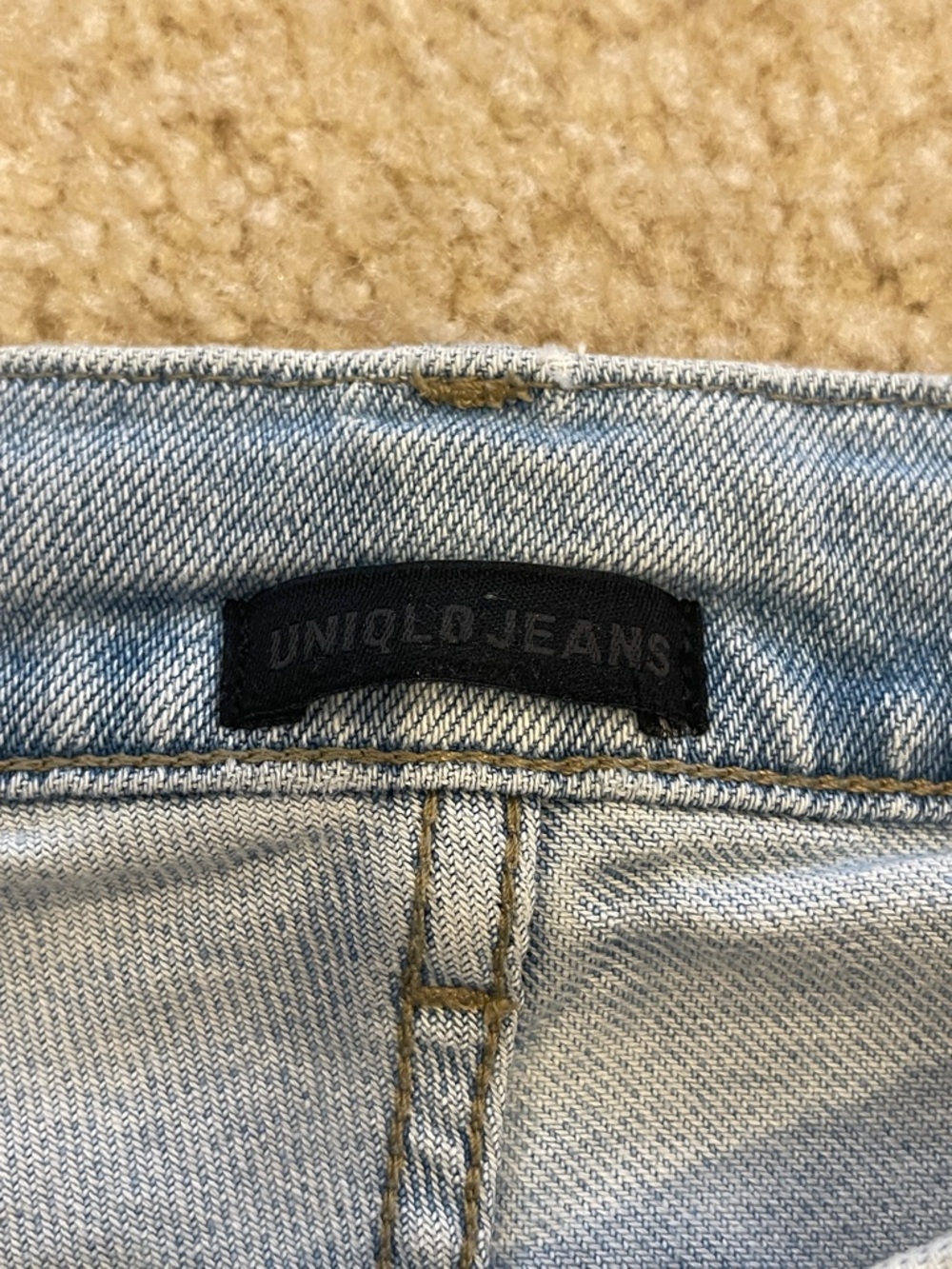 Uniqlo Light Wash Denim Jeans Size XS (fits 26-28”) - Picture 2 of 11